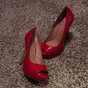 Vince Camuto Peep toe red high heels size 6